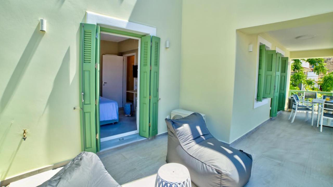 Corali Suites Andros 바트시 외부 사진