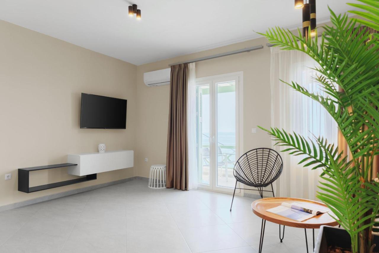 Corali Suites Andros 바트시 외부 사진